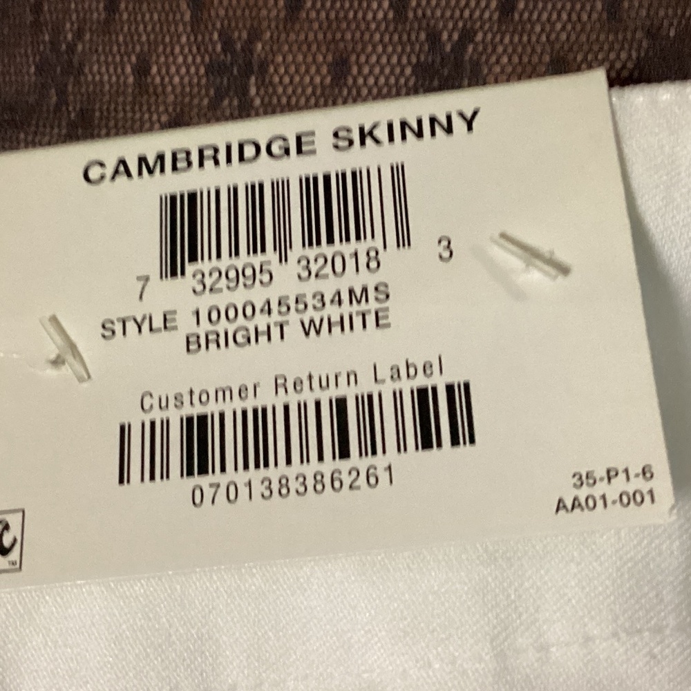 CHARTER CLUB white size 8 skinny leg smoothing waist pants. - Picture 11 of 11